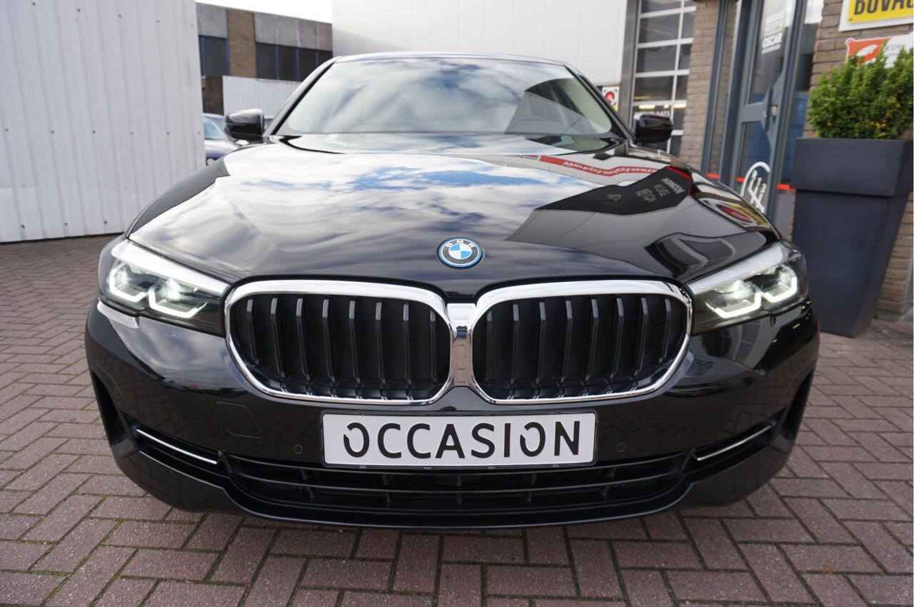 BMW 5-SERIE Touring 530e Business Edition Plus Sensatec