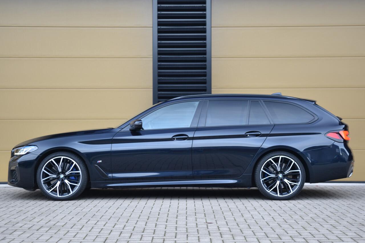 BMW 5-SERIE Touring 540i xDrive High Executive * M-Sport * Panoramadak * Laser * Stoelmassage * Softclose *
