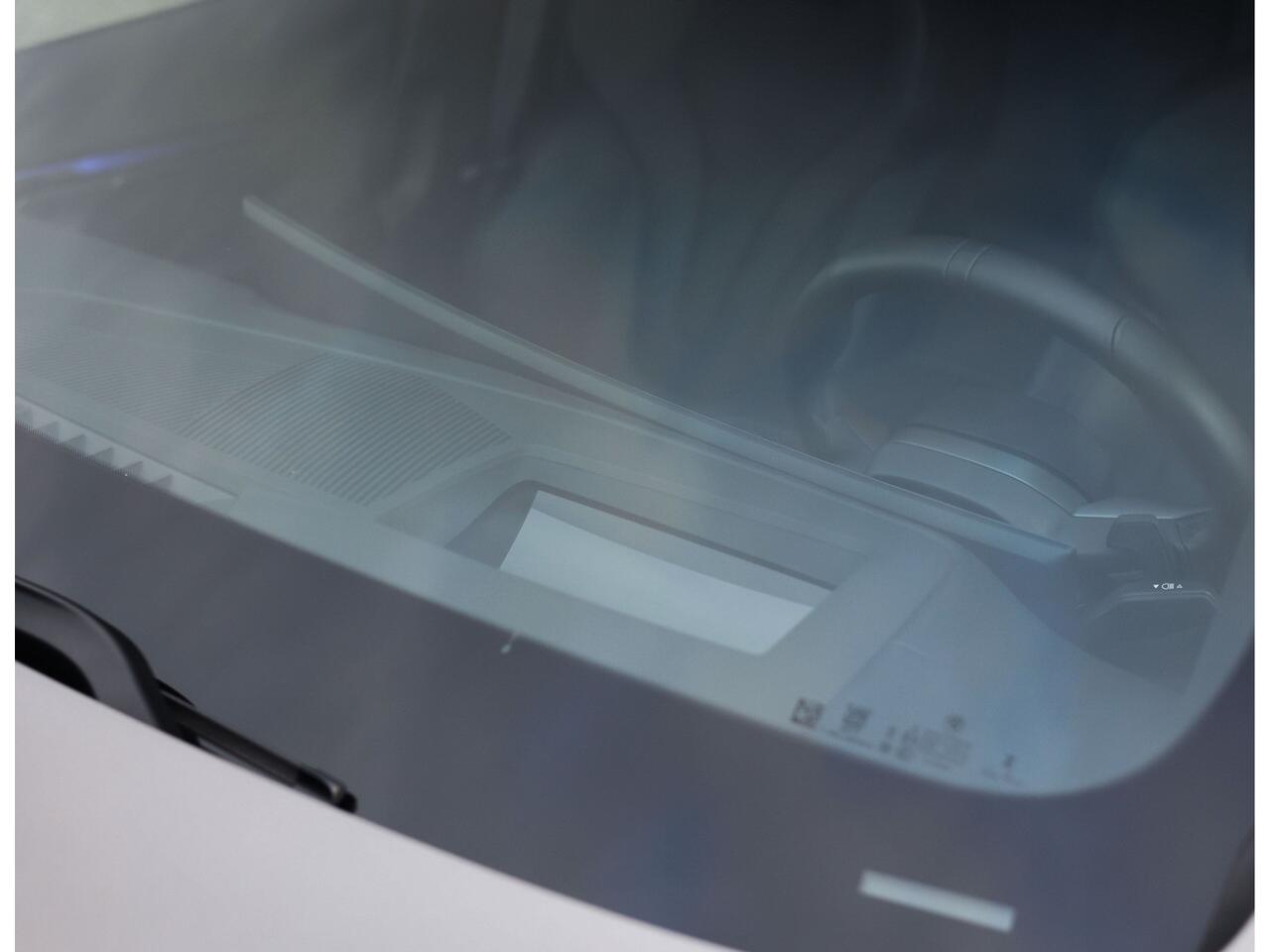 BMW 5-SERIE Touring 550e xDrive | Sportstoel - Pano - Trekhaak - Bow&Wil