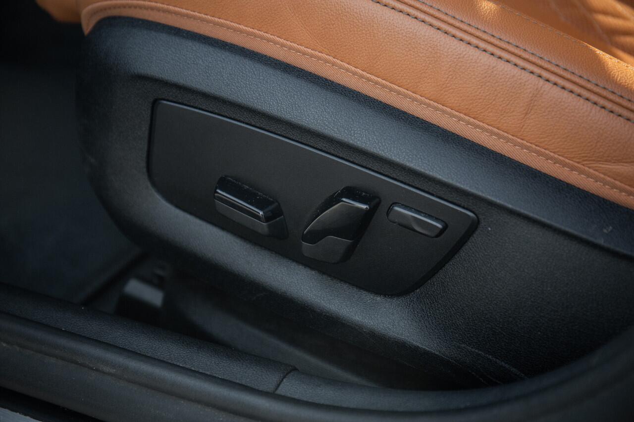 BMW 5-SERIE Touring 530e M-Sport , Shadowline, Adaptive Cruise, Trekhaak, Eerste eigenaar