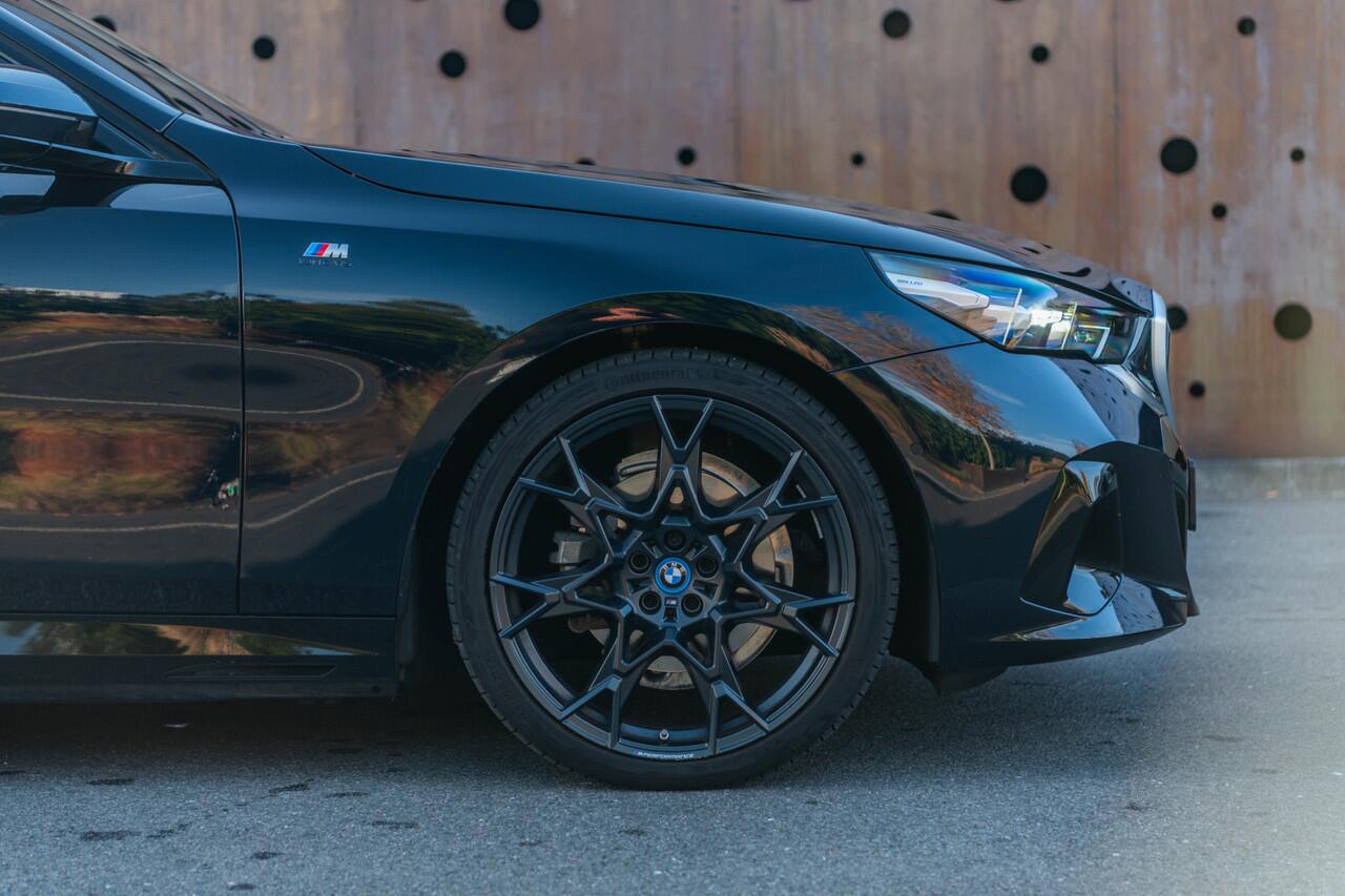 BMW 5-SERIE Touring 530e | M-Sportpakket | Comfort Pack | 21" M Performance | Innovation Pack | Trekhaak |