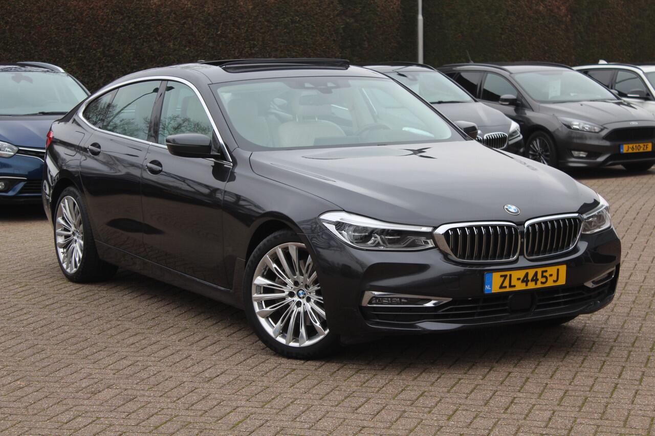 BMW 6-SERIE Gran Turismo 630i High Exe. Edition 68.661 km! / Panoramadak / 360Camera / Head-up / Luchtvering / 20'' / Luxe Leder / Safety Pack / Luxury Line / Navigatie / Stoelverwarming