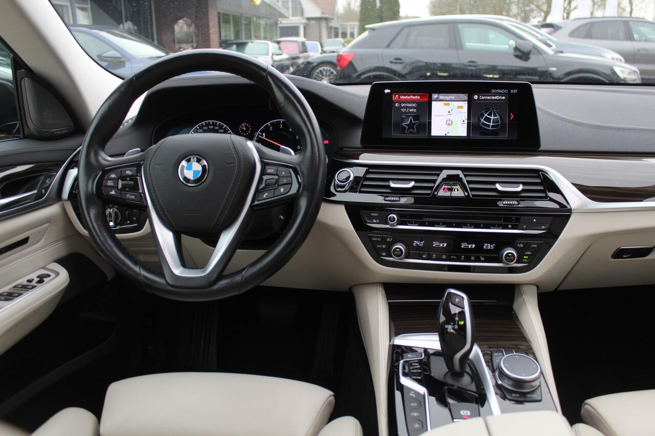 BMW 6-SERIE Gran Turismo 630i High Exe. Edition 68.661 km! / Panoramadak / 360Camera / Head-up / Luchtvering / 20'' / Luxe Leder / Safety Pack / Luxury Line / Navigatie / Stoelverwarming