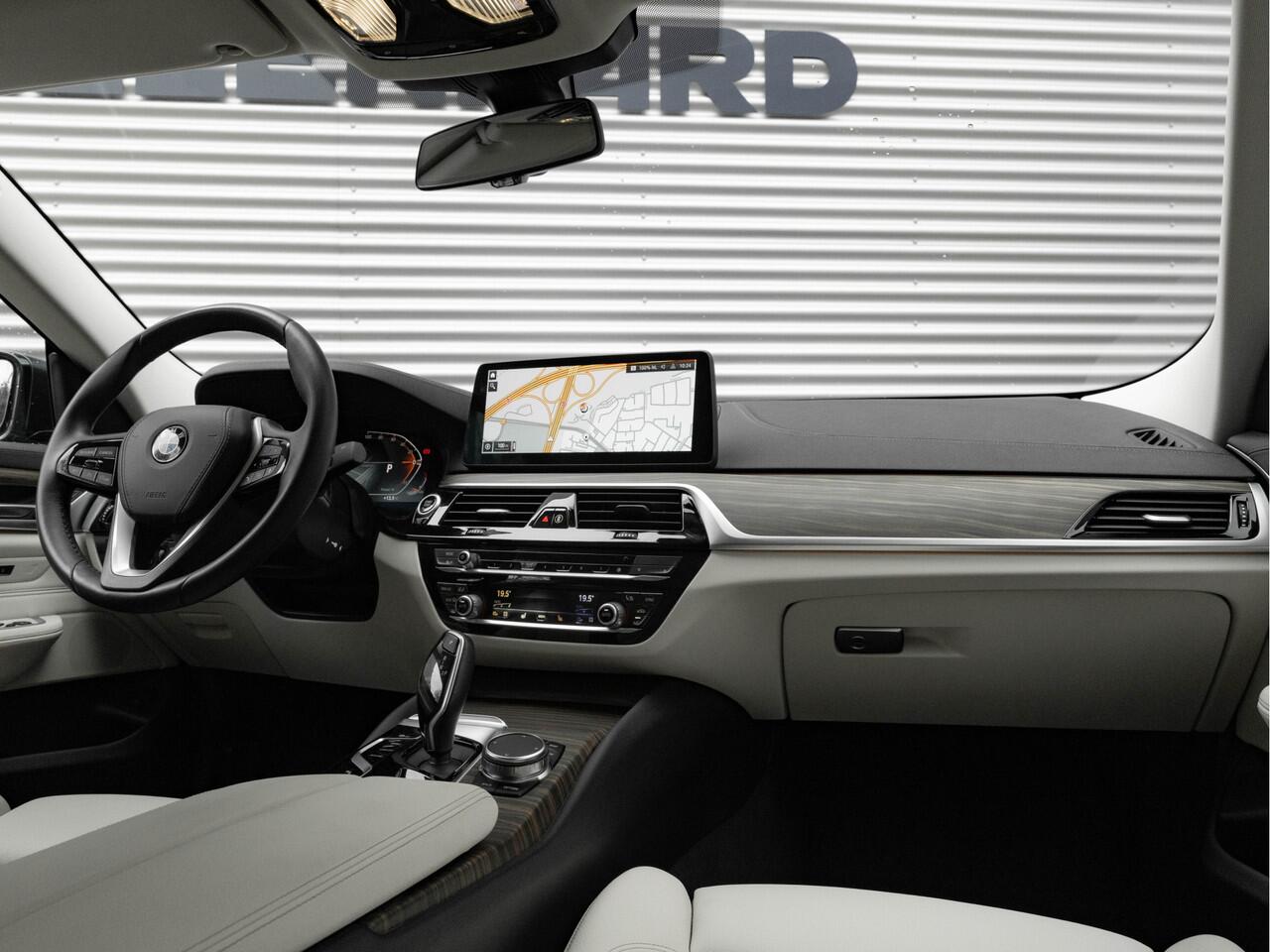 BMW 6-SERIE Gran Turismo 640i xDrive - Integral Active Steering - Stoelverwarming Voor+Achter - GT