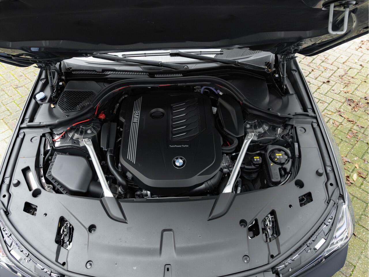 BMW 6-SERIE Gran Turismo 640i xDrive M-Sport - Pano - Adaptive Air - Trekhaak - Stoelventilatie