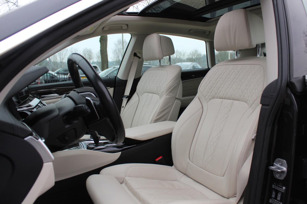 BMW 6-SERIE Gran Turismo 630i High Exe. Edition 68.661 km! / Panoramadak / 360Camera / Head-up / Luchtvering / 20'' / Luxe Leder / Safety Pack / Luxury Line / Navigatie / Stoelverwarming