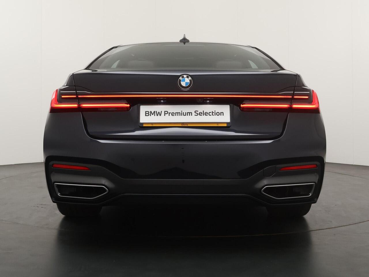 BMW 7-SERIE 745e High Executive | M-Sportpakket | Co-Pilot | Bowers & Wilkins | Active Steering | Massage | Stoelkoeling V+A | Panoramadak | Soft Close | Head-Up | Comfort Access | Laserlight |