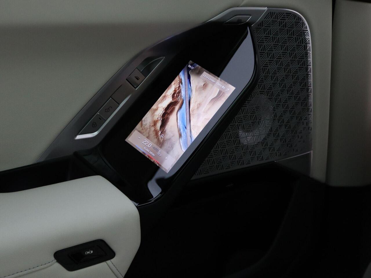 BMW 7-SERIE 750e xDrive | Individual Lak | M Sportpakket Pro | Connoisseur Pack | Innovation Pack