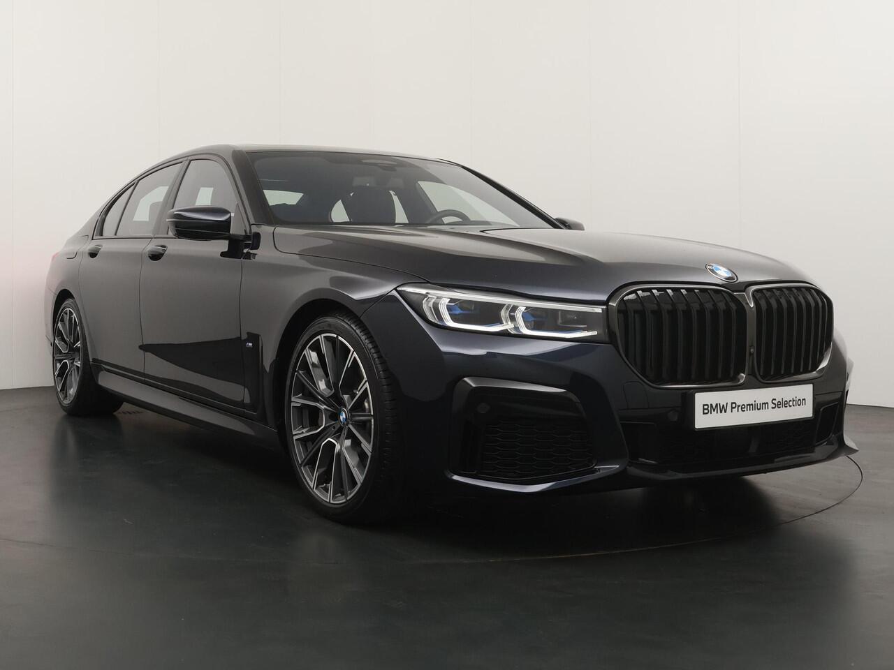 BMW 7-SERIE 745e High Executive | M-Sportpakket | Co-Pilot | Bowers & Wilkins | Active Steering | Massage | Stoelkoeling V+A | Panoramadak | Soft Close | Head-Up | Comfort Access | Laserlight |