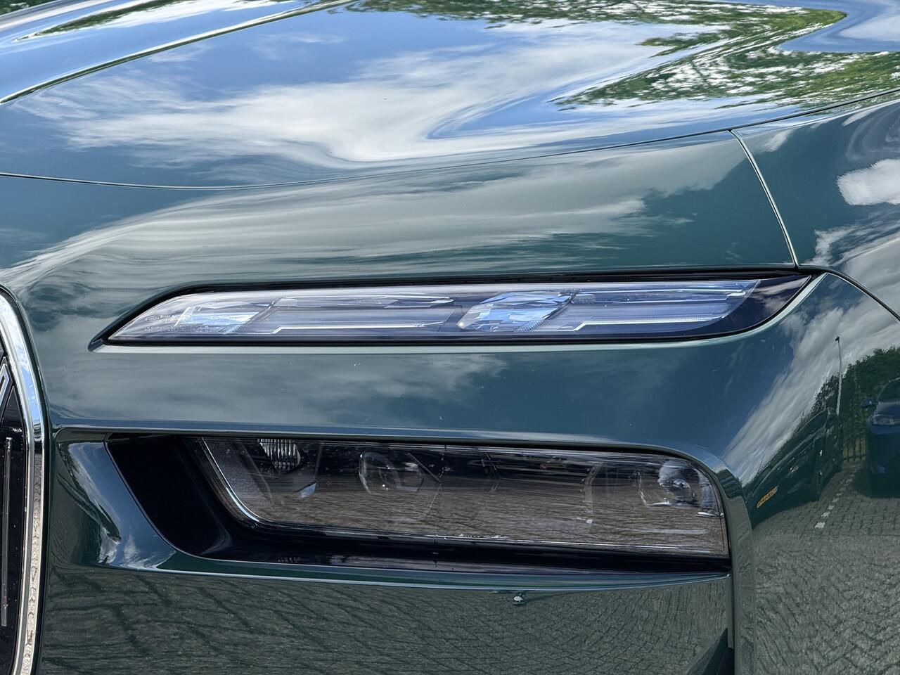 BMW 7-SERIE 750e xDrive | British Racing Green | 21'' | CoPilot | Bowers & Wilkins | Iconic Glow Cristal | 4x Stoelverw. | Active Steering