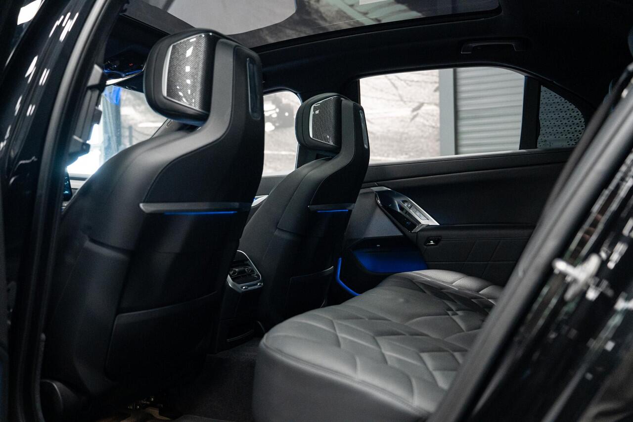 BMW 7-SERIE 740d xDrive *M-Sport Pro / Bowers & Wilkins / Panorama / HUD / Surround View / Standverwarming*