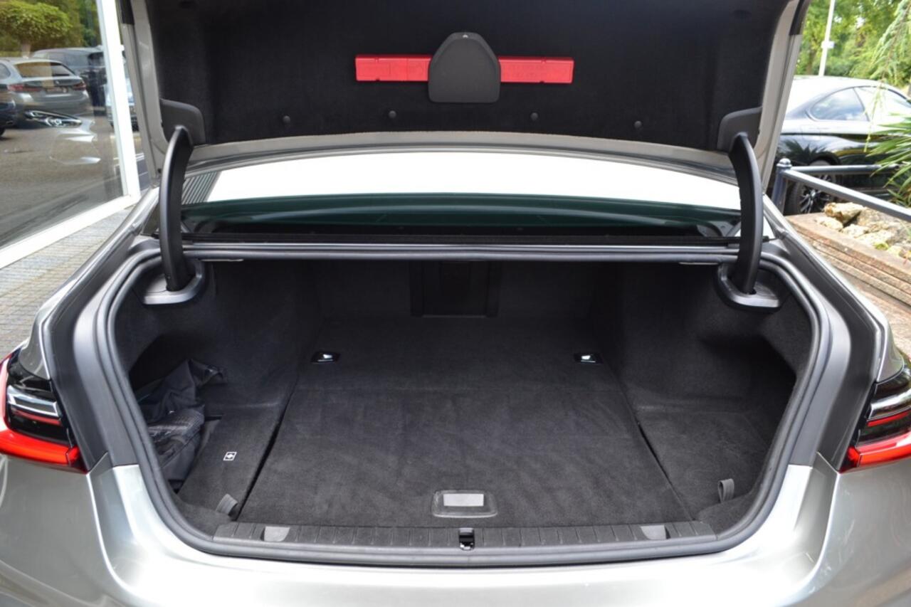 BMW 7-SERIE 745 M SPORT - Pano - Acitve steer - Vol