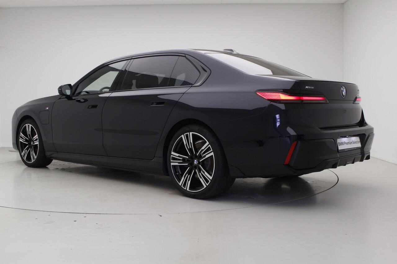 BMW 7-SERIE 750e xDrive M-Sport | Executive Drive Pro | Elektrisch openen en sluiten portieren | Skylounge | Bowers & Wilkins | Individual Interieur Gran Lusso | Nu voor 119.895,-