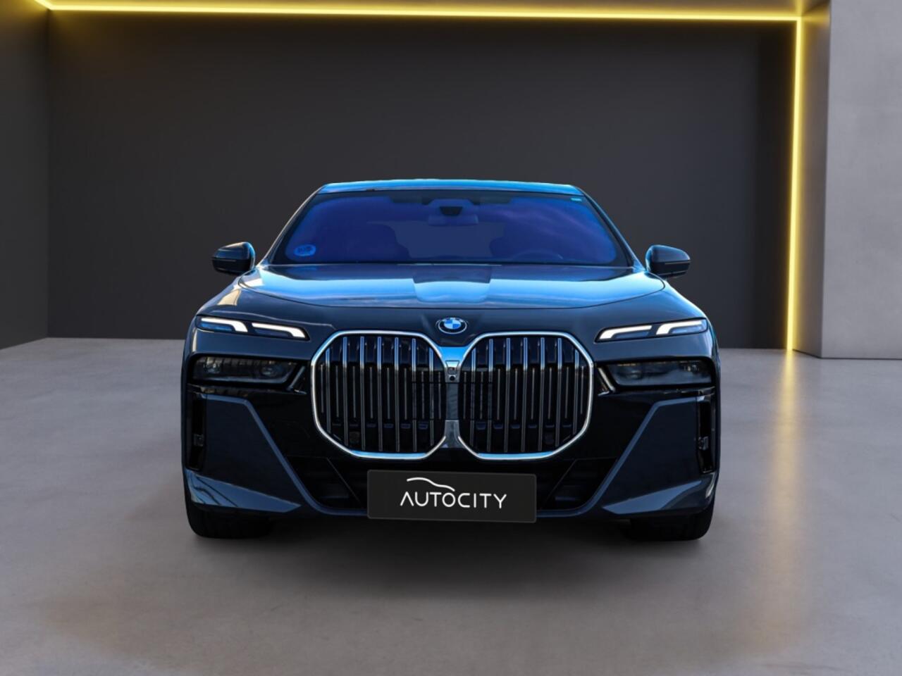 BMW 7-SERIE 750 e xDrive M Sport Excl Lounge l Sky Lounge l Bowers l INDIVID