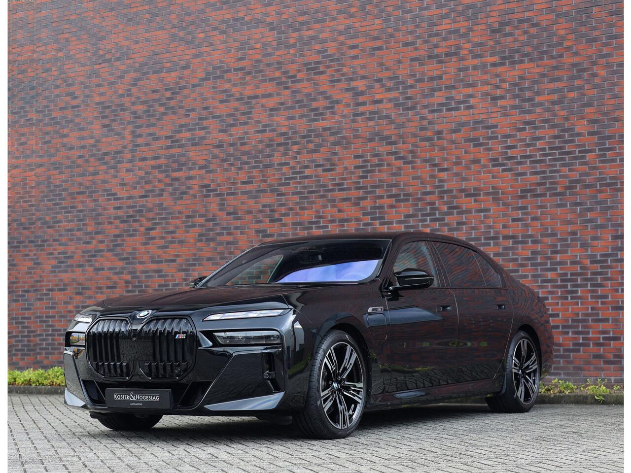 BMW 7-SERIE M760e xDrive | Sky - Executive - Lounge - Drive Pro