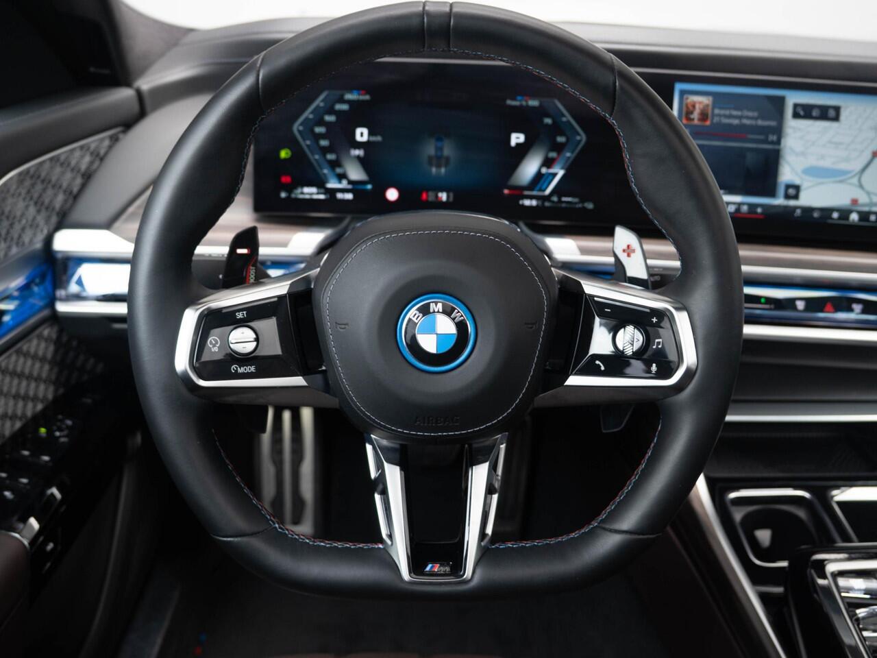 BMW 7-SERIE Sedan M760e | M Sportpakket | Innovation Pack | Connoisseur Pack | Executive Drive Pro | Executive Lounge | Driving Assistant Professional | Trekhaak