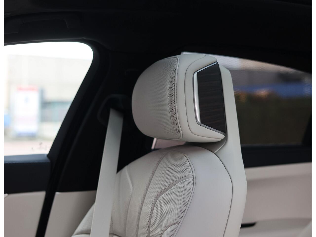 BMW 7-SERIE M760e xDrive | Sky - Executive - Lounge - Drive Pro