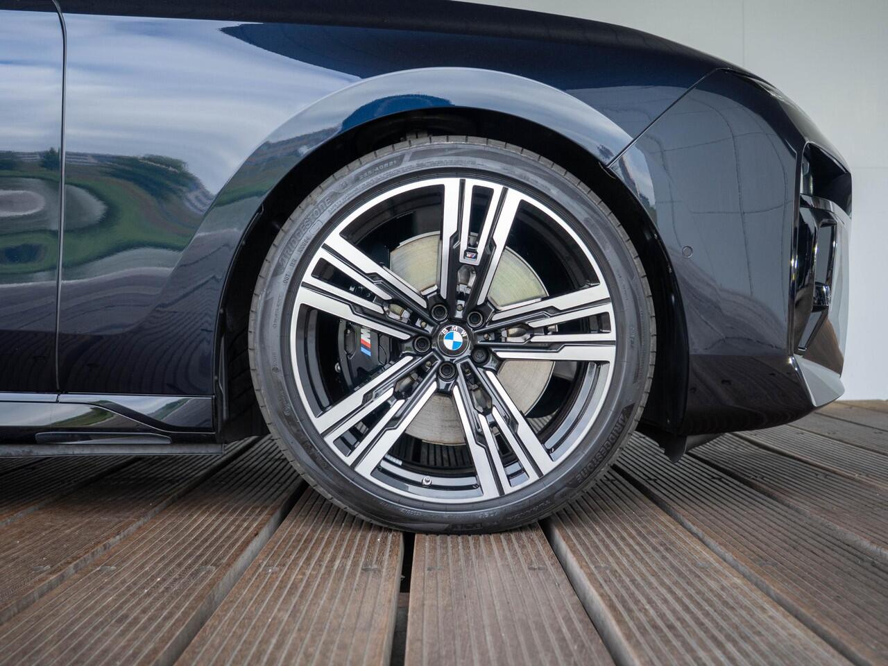 BMW 7-SERIE Sedan M760e | M Sportpakket | Innovation Pack | Connoisseur Pack | Executive Drive Pro | Executive Lounge | Driving Assistant Professional | Trekhaak