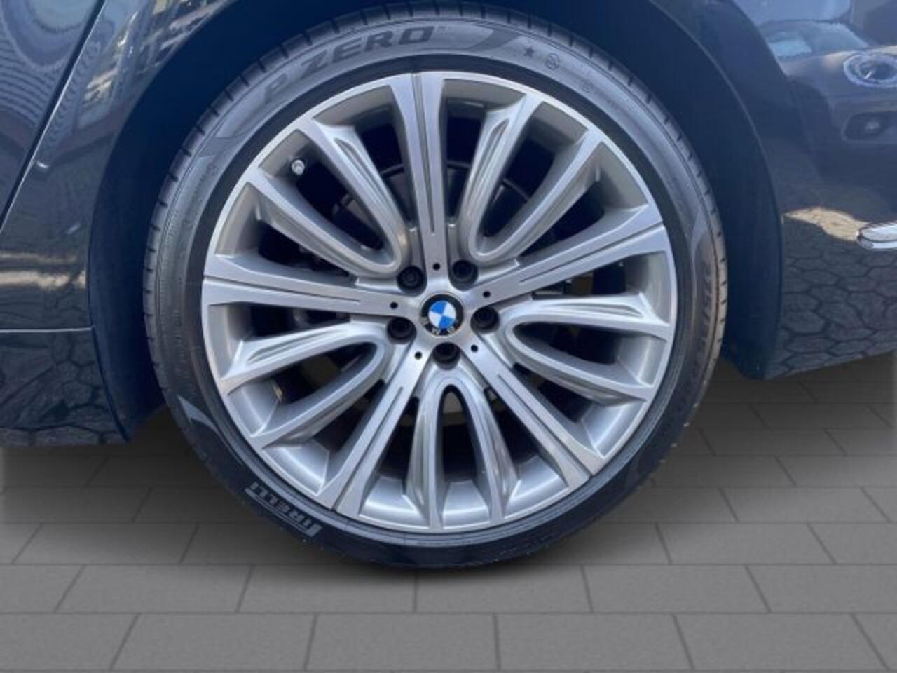 BMW 7-SERIE 730d 286 PK ACC Head-Up Trekhaak Massage Soft Close 20 Inch