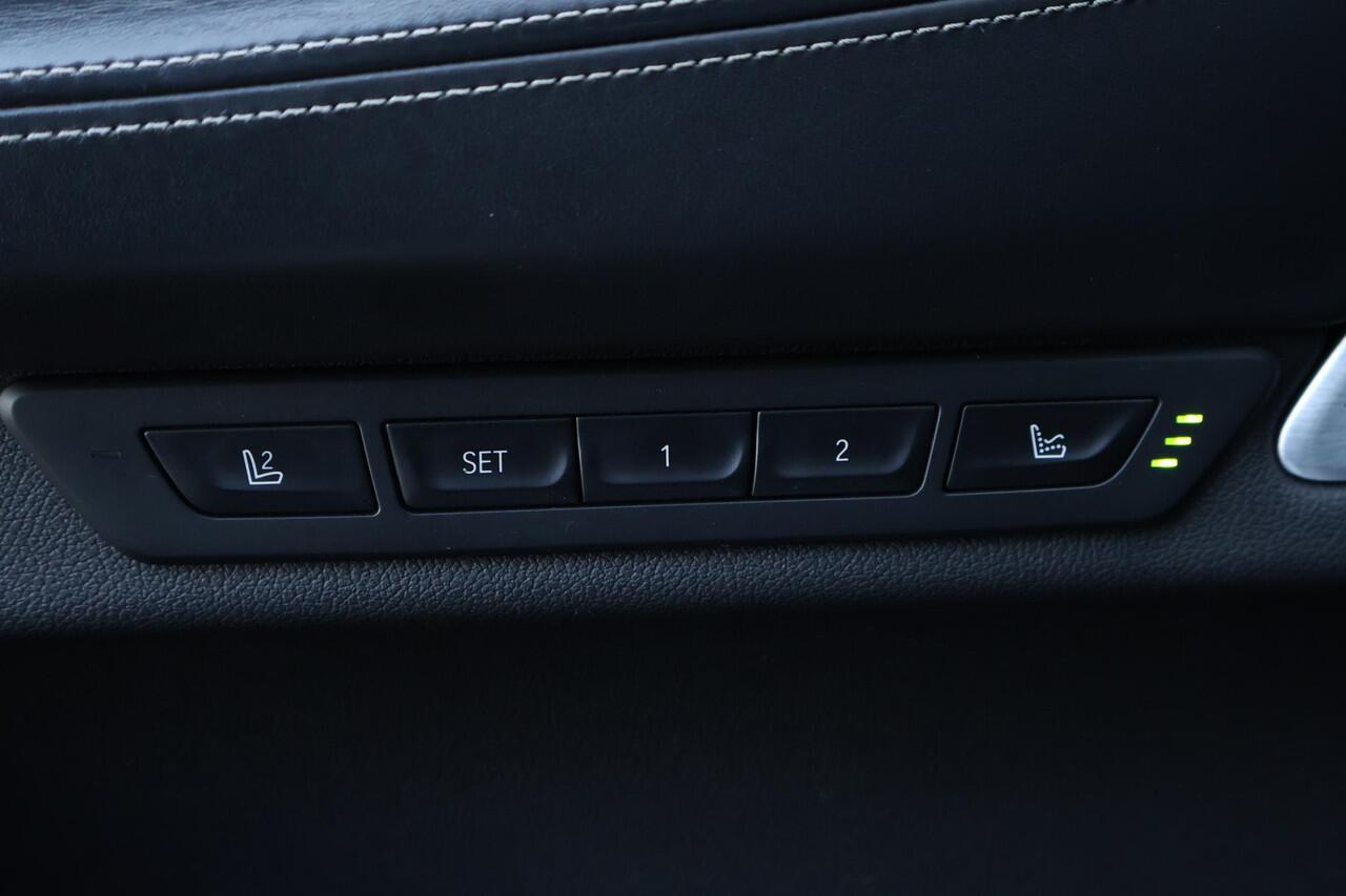 BMW 7-SERIE 740d xDrive High Executive / M-Sport / Active Steering / Laser