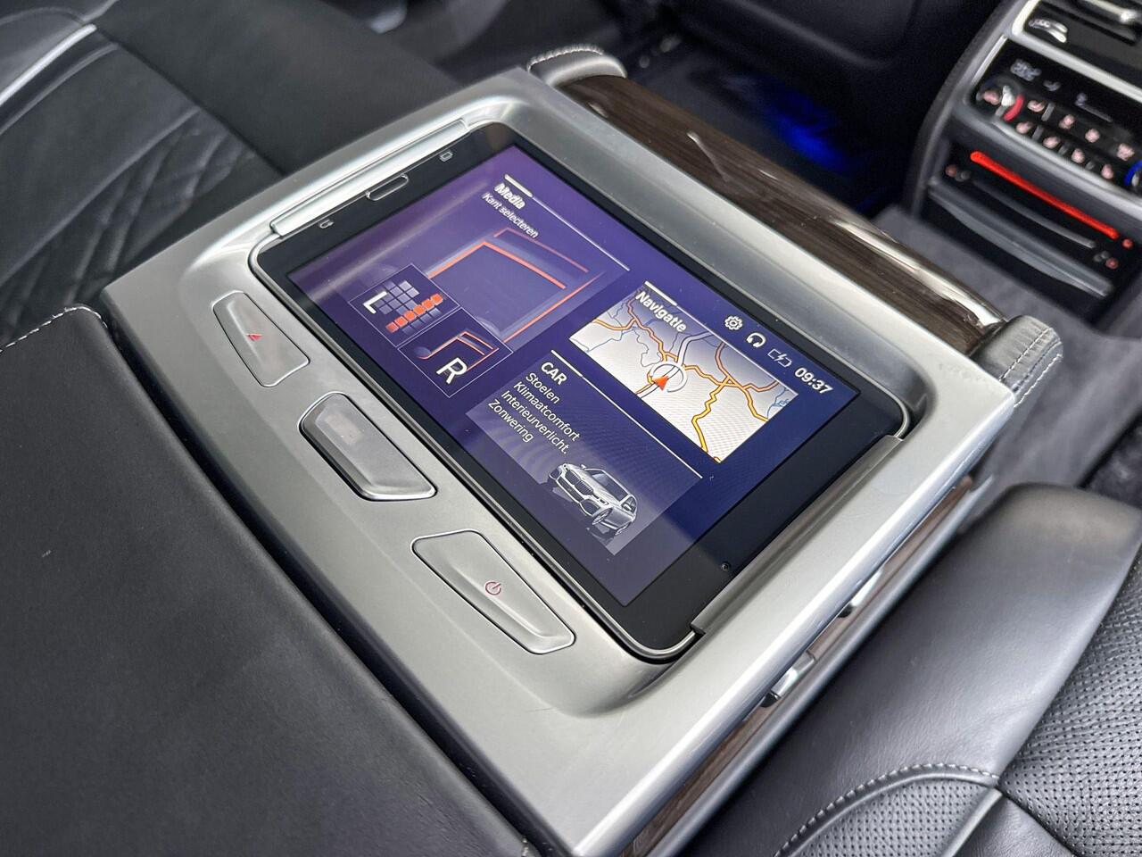 BMW 7-SERIE 745Le High Executive / CoPilot Pack / Active Steering / Executive Lounge Seating / Bowers & Wilkins / Entertainment systeem Professional