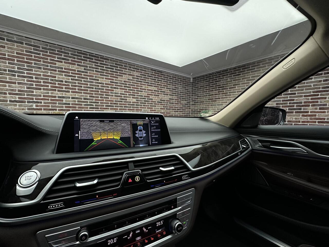 BMW 7-SERIE 745Le xDrive High Executive chauffeur pakket Lounge Panorama Dealer Garantie Massage