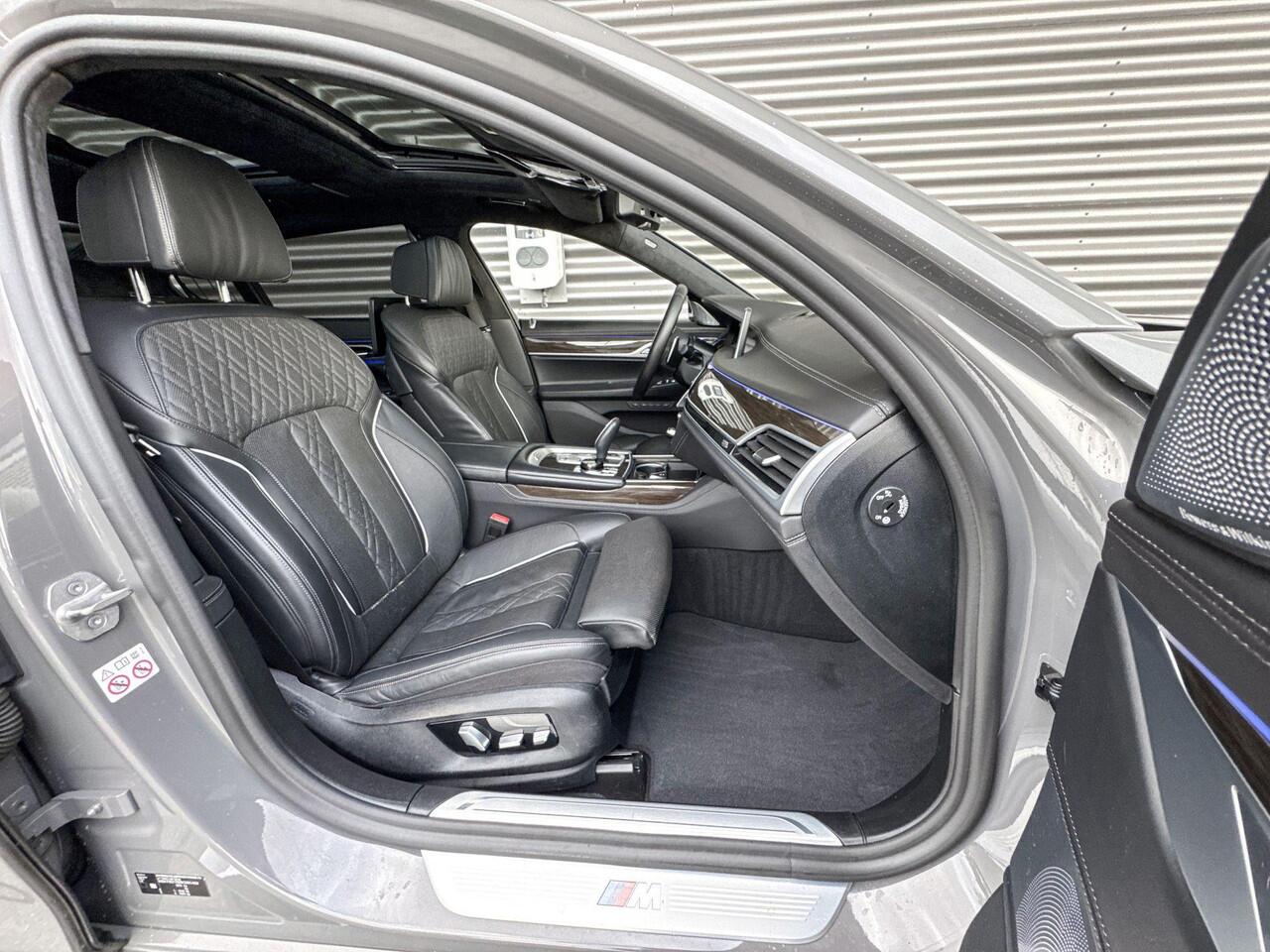 BMW 7-SERIE 745Le High Executive / CoPilot Pack / Active Steering / Executive Lounge Seating / Bowers & Wilkins / Entertainment systeem Professional