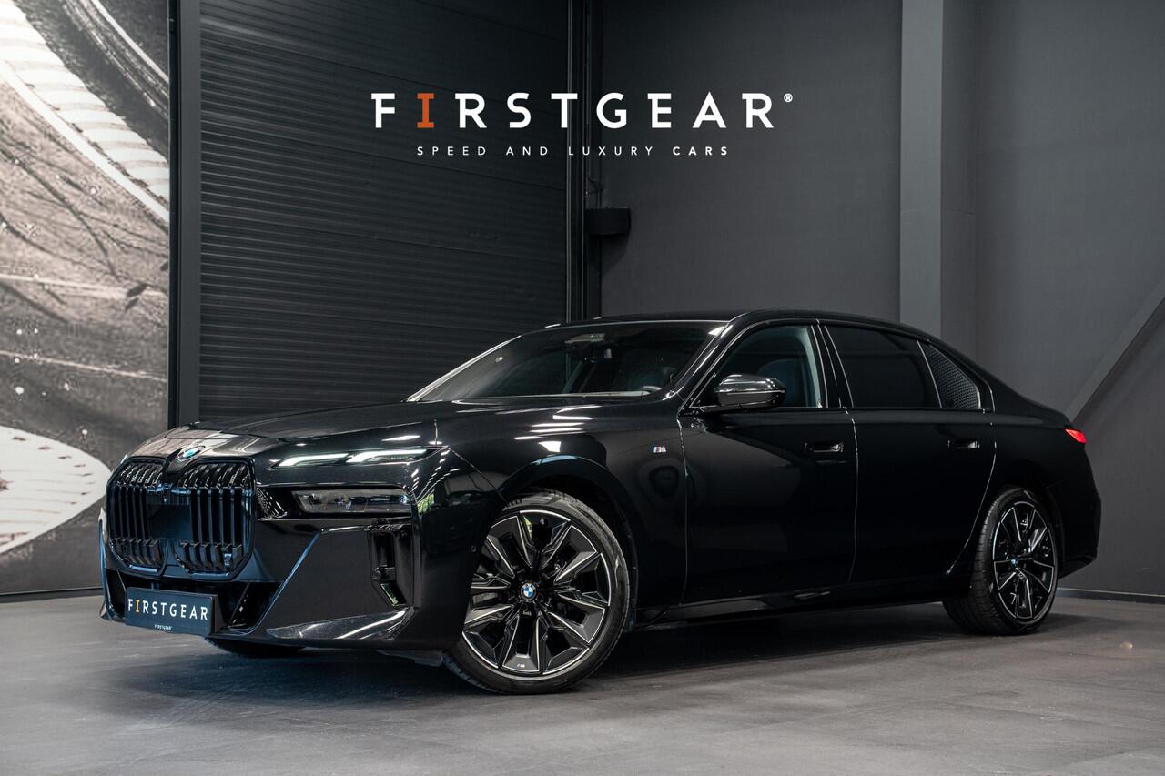 BMW 7-SERIE 740d xDrive *M-Sport Pro / Bowers & Wilkins / Panorama / HUD / Surround View / Standverwarming*