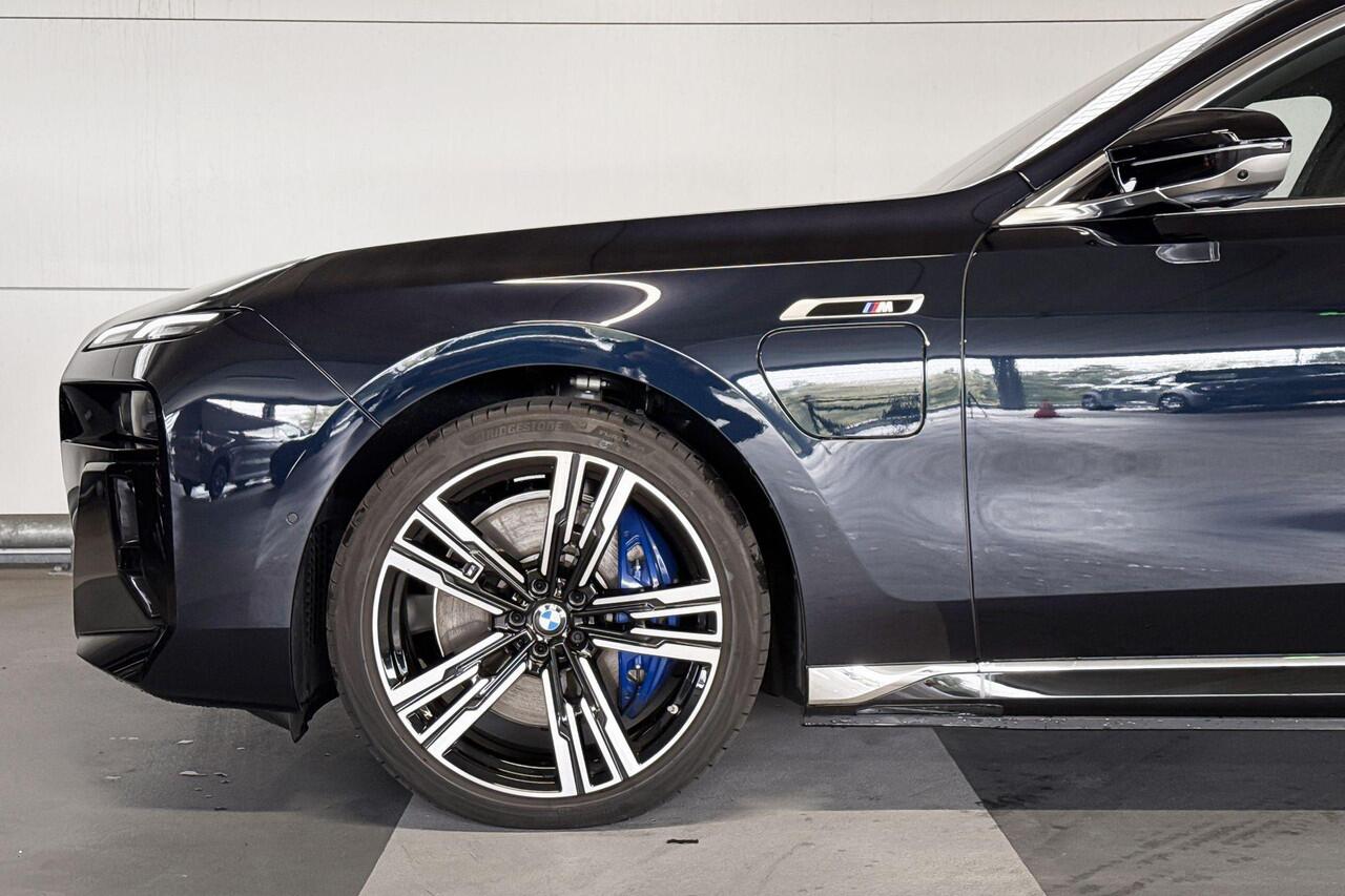 BMW 7-SERIE M760e xDrive