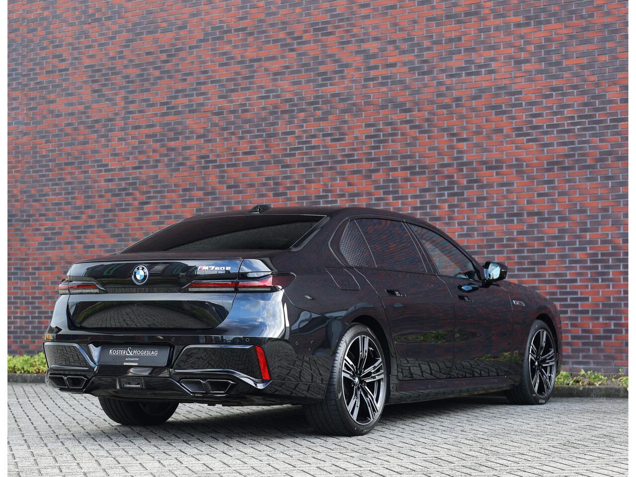 BMW 7-SERIE M760e xDrive | Sky - Executive - Lounge - Drive Pro