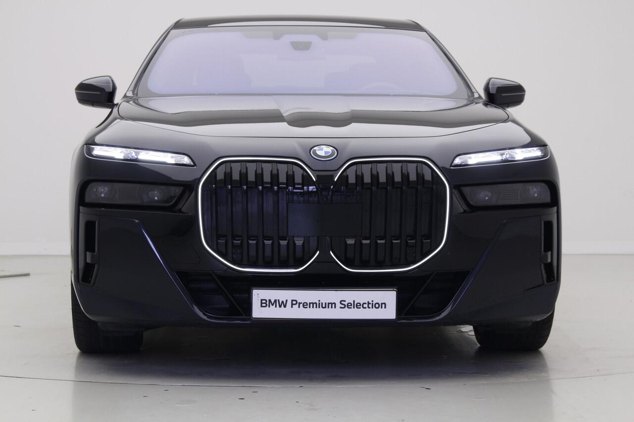 BMW 7-SERIE 750e xDrive M-Sport | Executive Drive Pro | Elektrisch openen en sluiten portieren | Skylounge | Bowers & Wilkins | Individual Interieur Gran Lusso | Nu voor 119.895,-