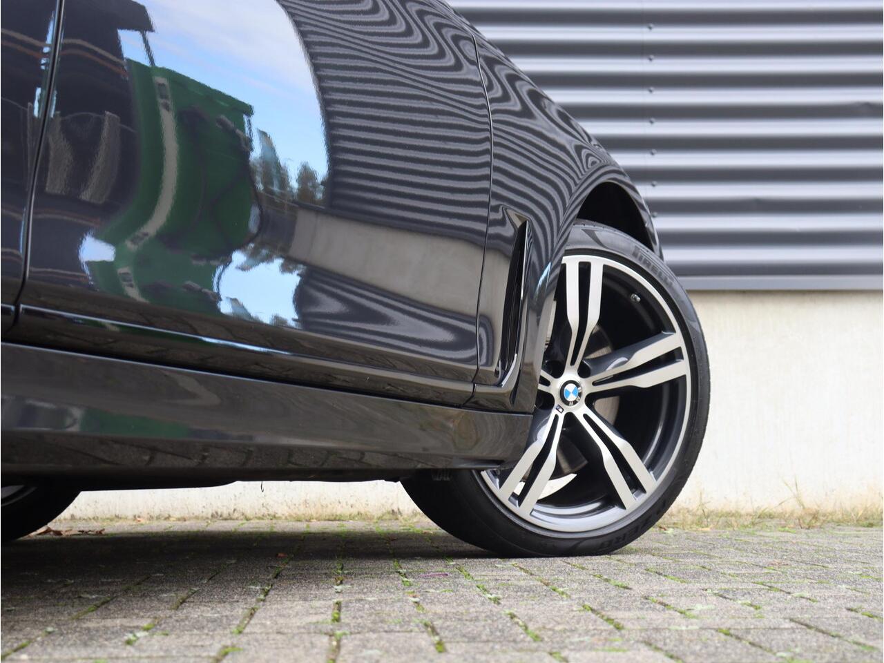 BMW 7-SERIE 740d xDrive | High Executive | Panodak | Executive Drive Pro | Active Steering | Trekhaak | Standkachel | Head-Up | Massage Stoelen | Soft Close | 20'' LMV