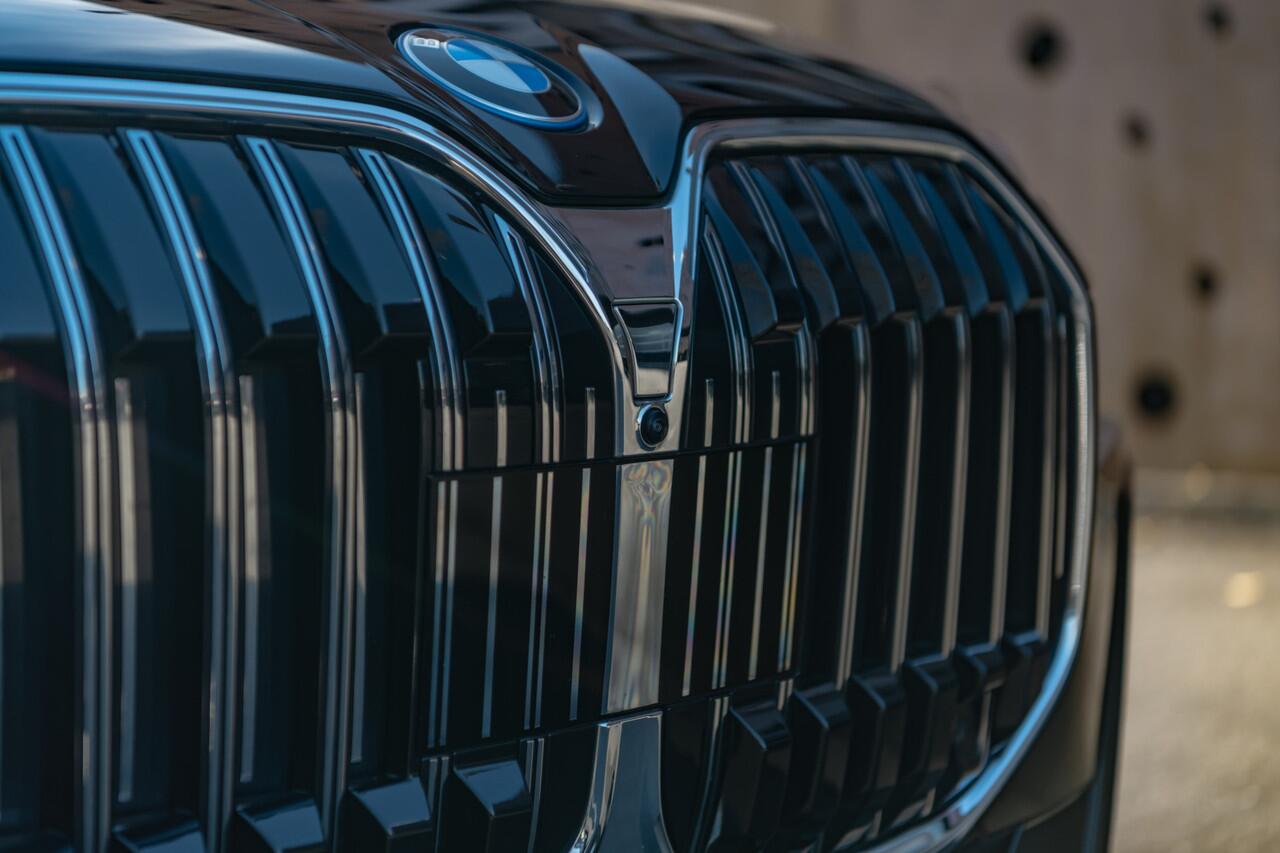 BMW 7-SERIE 750e xDrive | M Sport | Shadow Line | Connected Professional | Bowers & Wilkins | Innovation Pack |