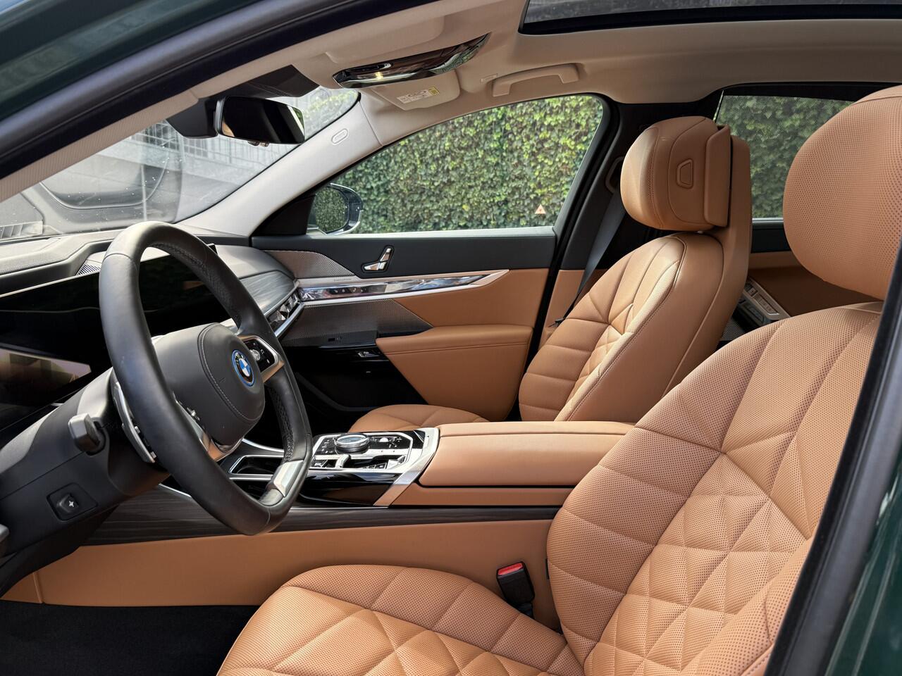 BMW 7-SERIE 750e xDrive | British Racing Green | 21'' | CoPilot | Bowers & Wilkins | Iconic Glow Cristal | 4x Stoelverw. | Active Steering