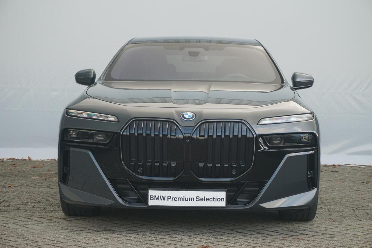 BMW 7-SERIE 750e xDrive Executive Drive Pro | M Sportpakket Pro | Sky Lounge | Connoisseur Pack | Bowers & Wilkins