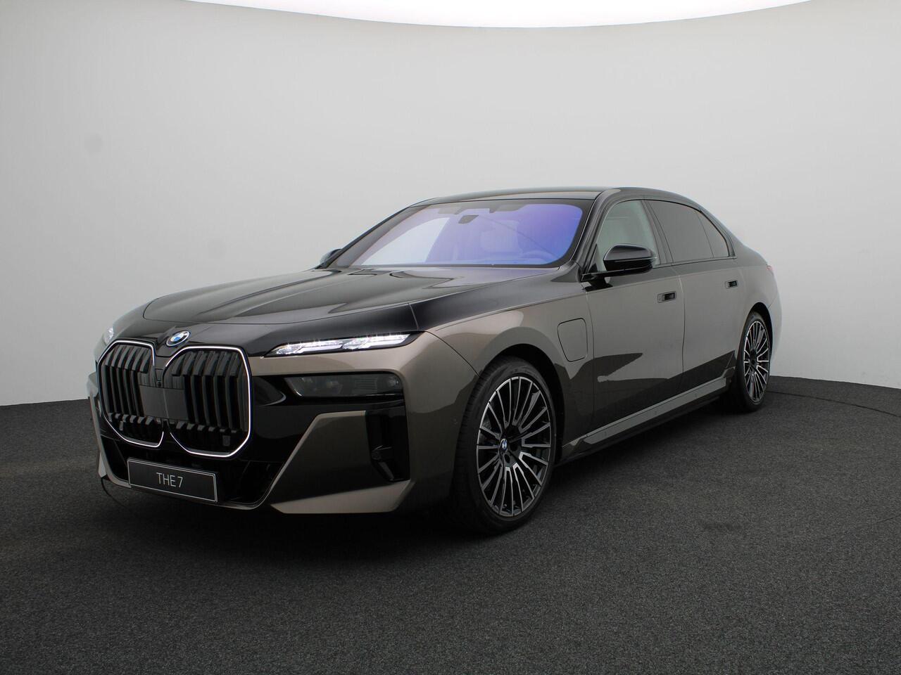 BMW 7-SERIE 750e xDrive | Individual Lak | M Sportpakket Pro | Connoisseur Pack | Innovation Pack