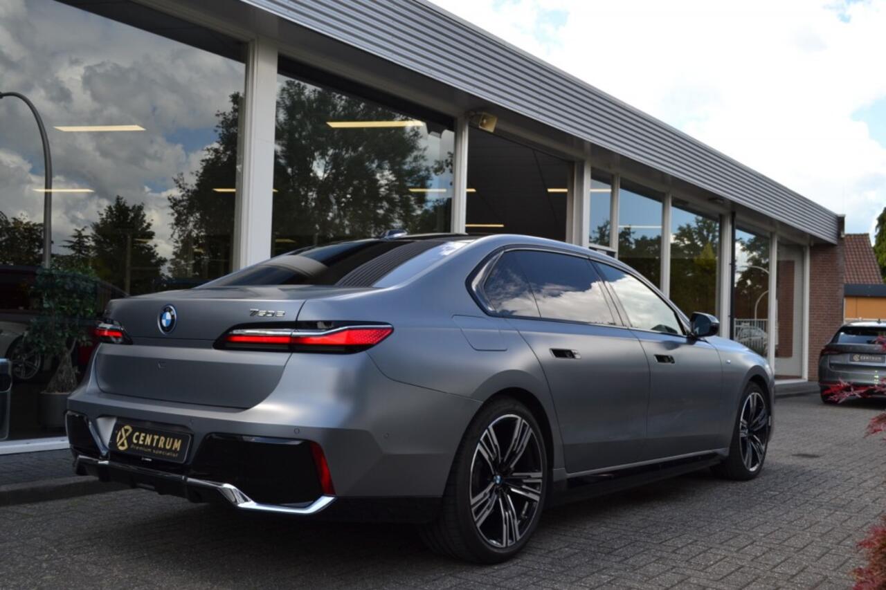 BMW 7-SERIE 750e xDrive M-Sport - TV Achter - Vol