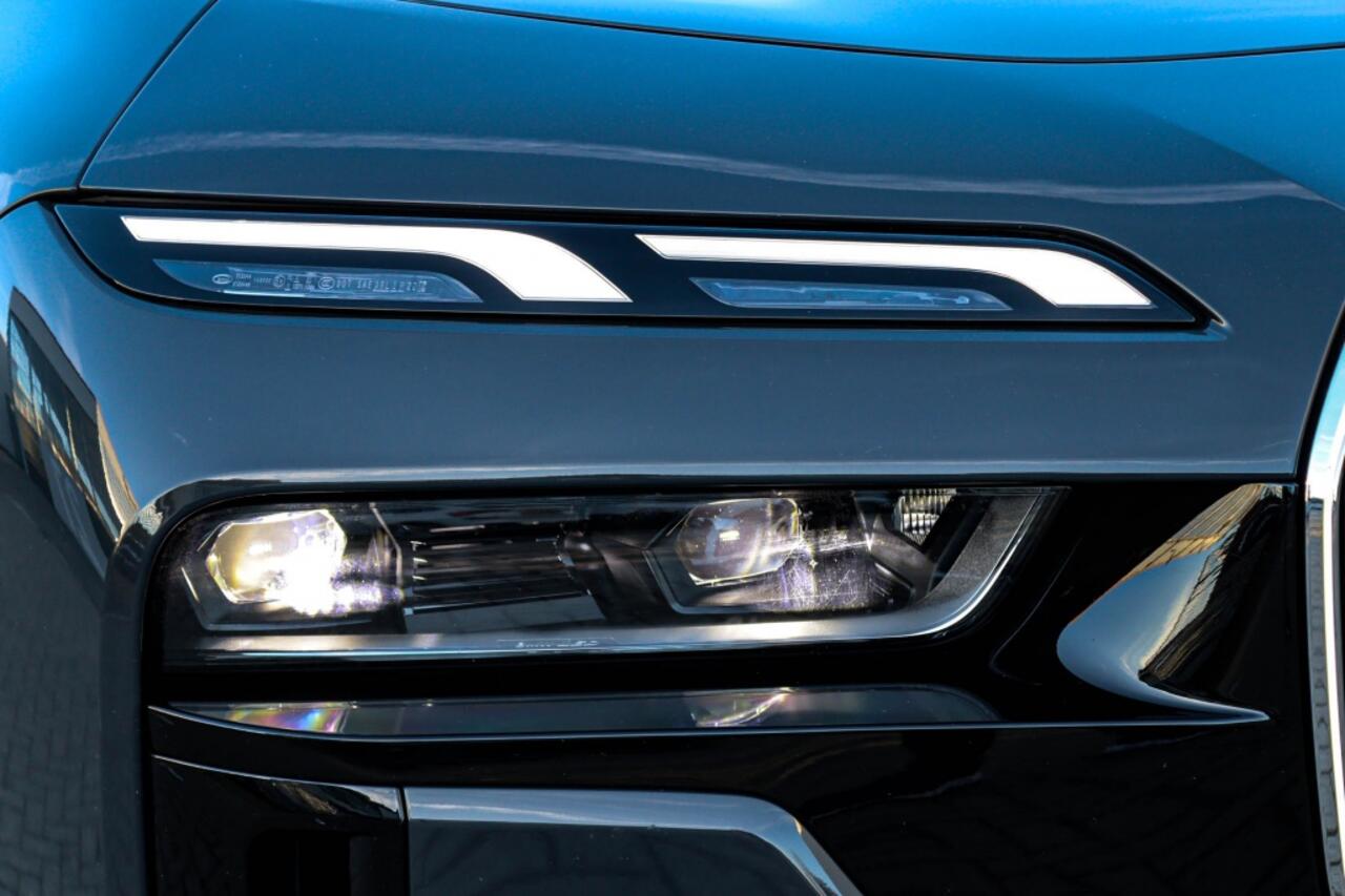 BMW 7-SERIE 750 e xDrive M Sport Excl Lounge l Sky Lounge l Bowers l INDIVID