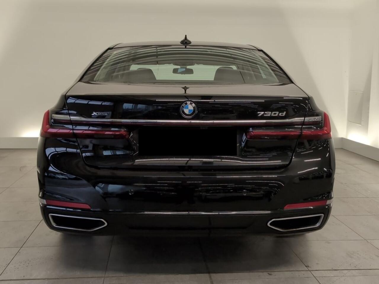 BMW 7-SERIE 730d xDrive 286 PK Head-Up Live Cockpit Soft Close