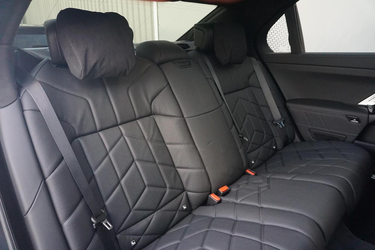 BMW 7-SERIE 750e xDrive Executive Drive Pro | M Sportpakket Pro | Sky Lounge | Connoisseur Pack | Bowers & Wilkins