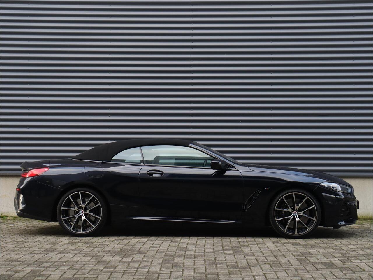 BMW 8-SERIE Cabrio 840i | High Executive | M Sportpakket Pro | Driving Assistant Prof. | Soft Close | Stoelventilatie | Bowers & Wilkins | Parking Assistant Plus | 20'' LMV