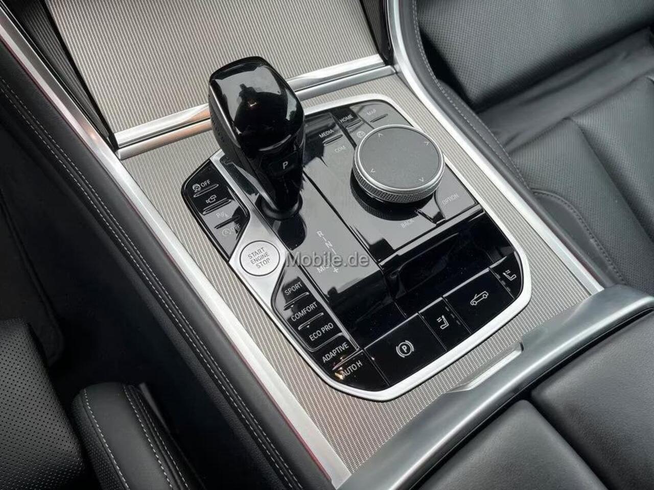 BMW 8-SERIE 840i xDrive