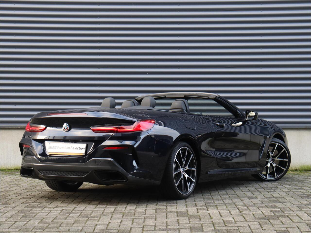 BMW 8-SERIE Cabrio 840i | High Executive | M Sportpakket Pro | Driving Assistant Prof. | Soft Close | Stoelventilatie | Bowers & Wilkins | Parking Assistant Plus | 20'' LMV