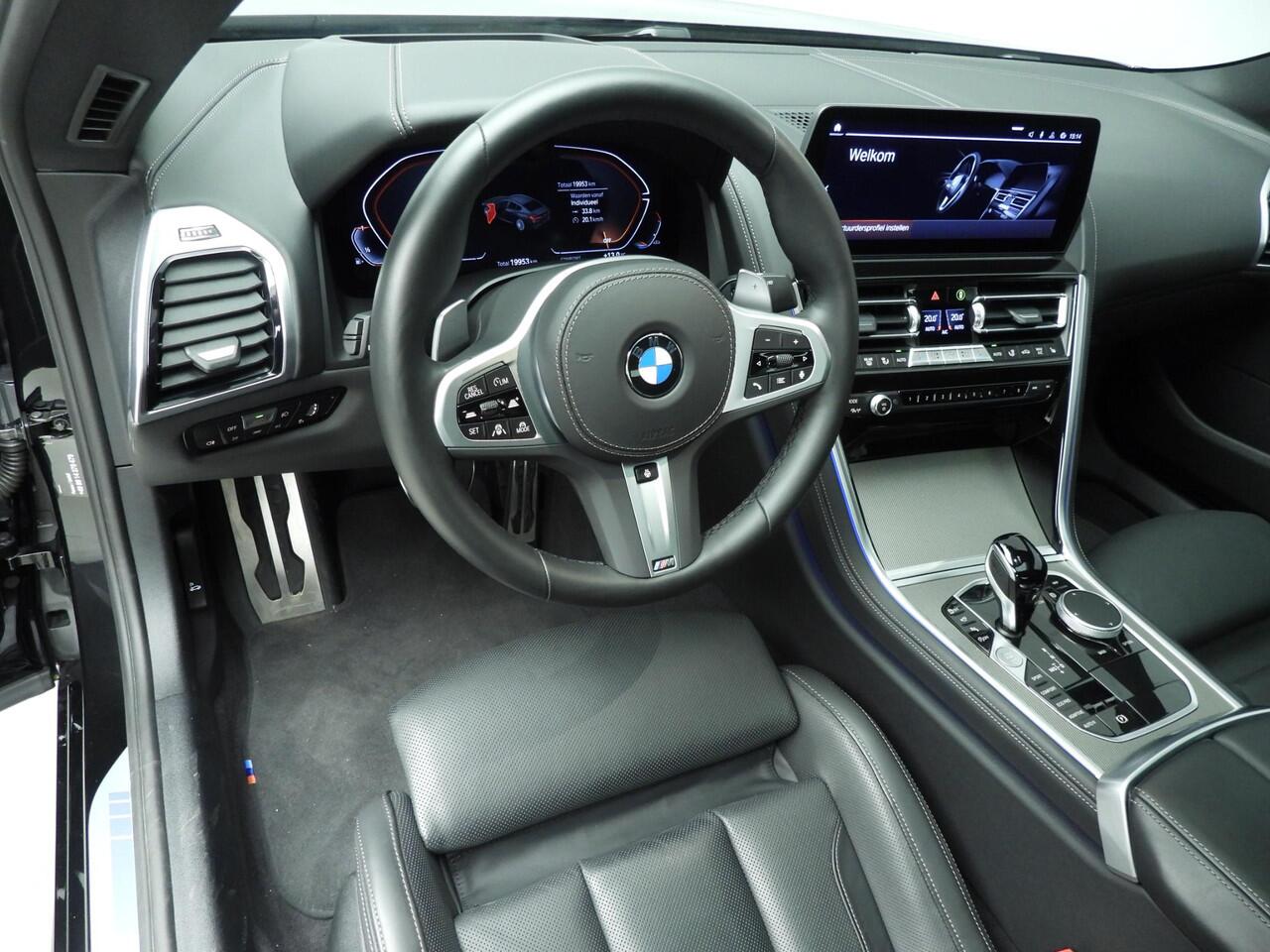 BMW 8-SERIE Gran Coupé 840i | M-Sportpakket | Laserlicht | Leder | HUD | Schuifdak | Elektr. zetels | Active cruise contole | DAB | Alu 19 inch