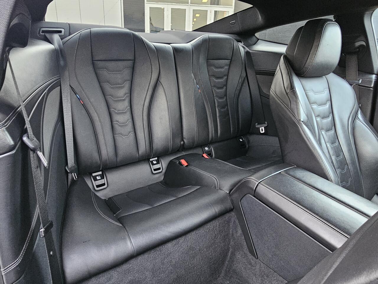 BMW 8-SERIE 840i M Sport Pakket High Executive FULL OPTIE'S Maandag tot Vrijdag van 09.00 tot 20.00 uur en Zaterdag van 09.00 tot 18.00 uur