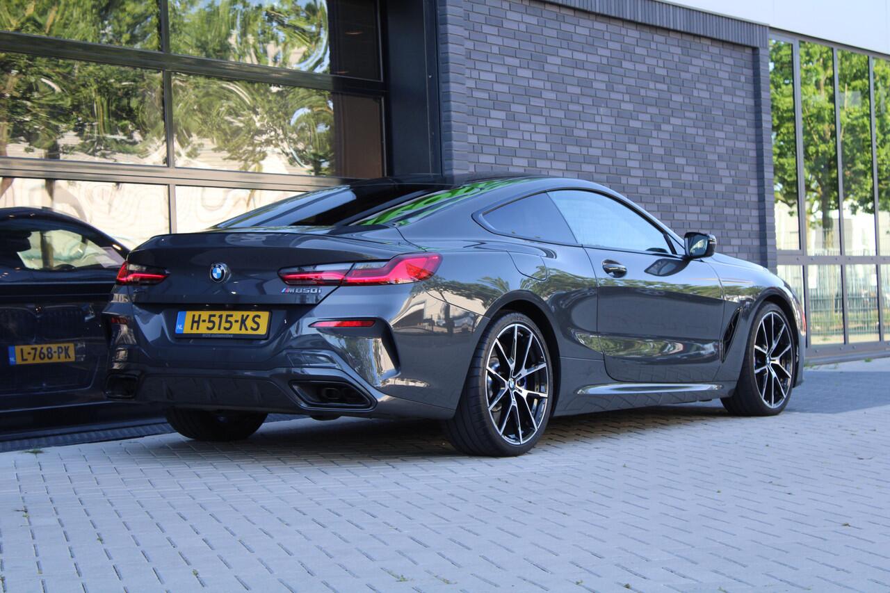 BMW 8-SERIE M850i xDrive High Executive | NAP | BTW | B&W | 4WIELSTURING | CARBON | SOFT-CLOSE | HUD | 360 | KEYLESS |