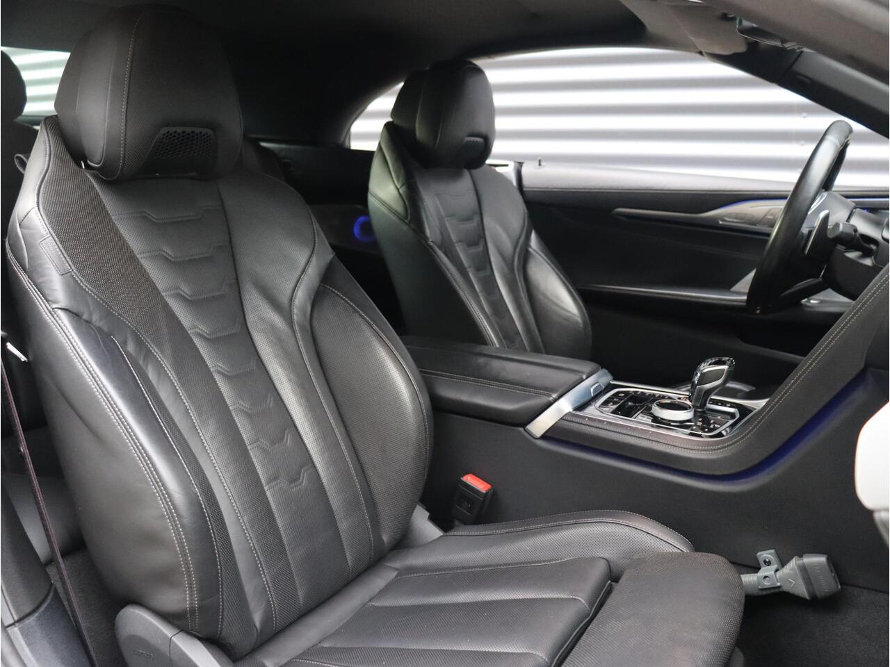 BMW 8-SERIE Cabrio 840i | High Executive | M Sportpakket Pro | Driving Assistant Prof. | Soft Close | Stoelventilatie | Bowers & Wilkins | Parking Assistant Plus | 20'' LMV