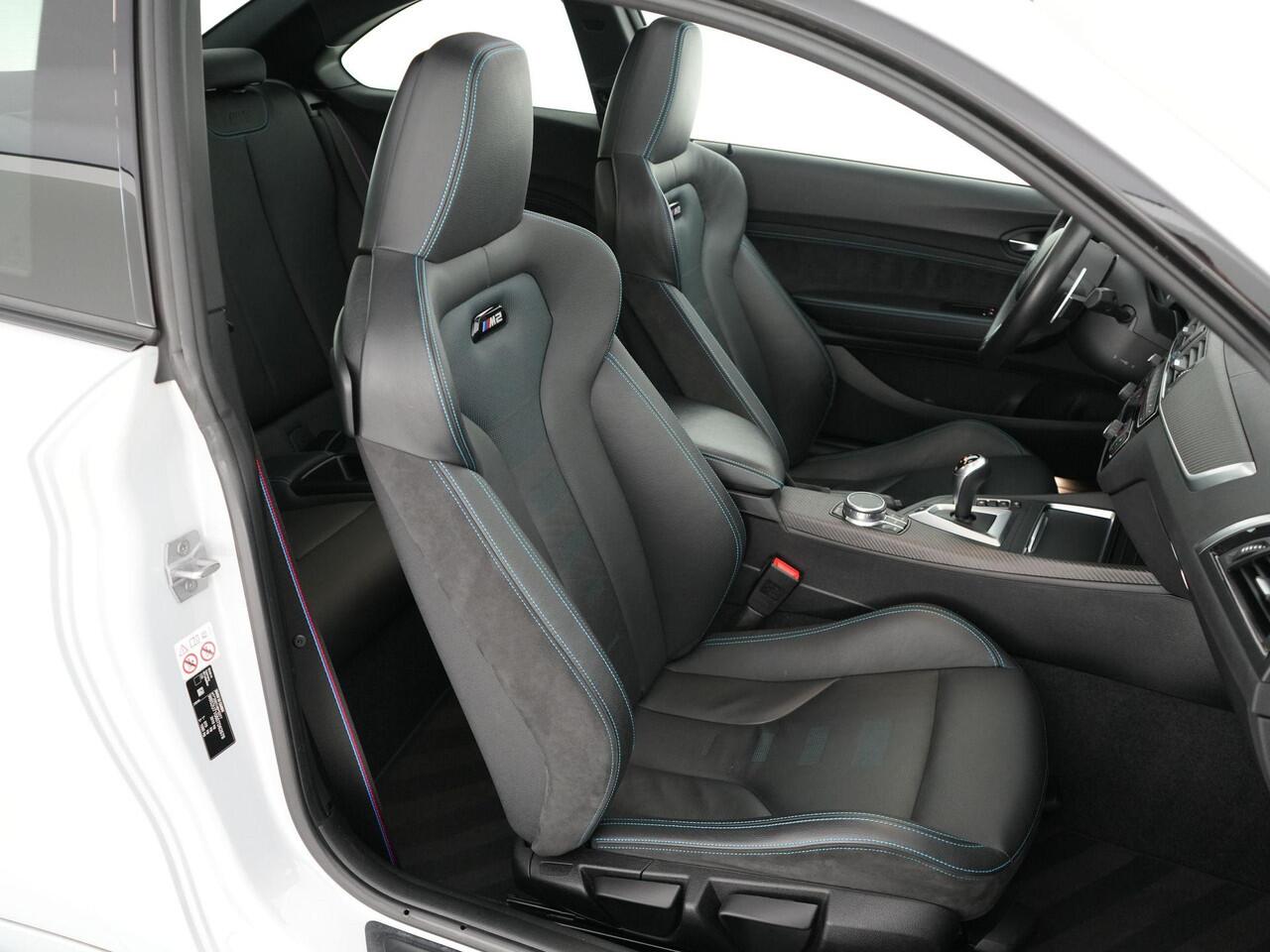 BMW M2 Competition 411pk DCT Coupé |Track pack|M-performance carbon|schuif/kantel|20" Wheelforce||Harman&Kardon|Apple Carplay|stoelverwarming|