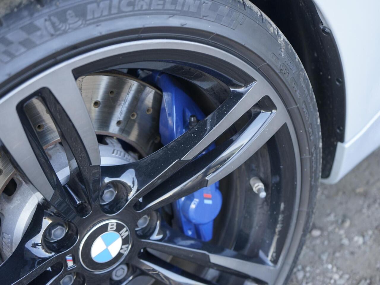 BMW M2 2-serie Coupé DCT Competition Nieuwstaat/ Dealeronderh. / Pano / M sportstoel / Memory / Harman/Kardon / Driving assist / Carplay / Glascoating