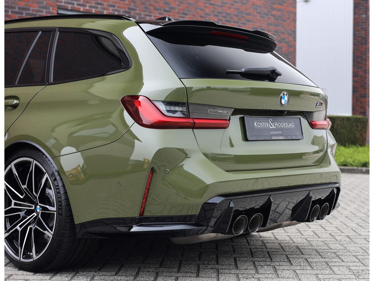 BMW M3 Touring xDrive Competition | Individual - Milltek - Laser - Kuipstoelen